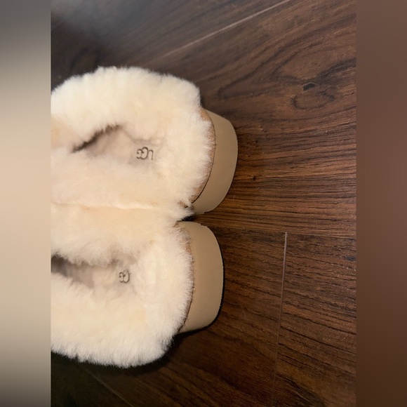 UGG Cluggette Knit Slipper Women’s 9 - Picture 2 of 9